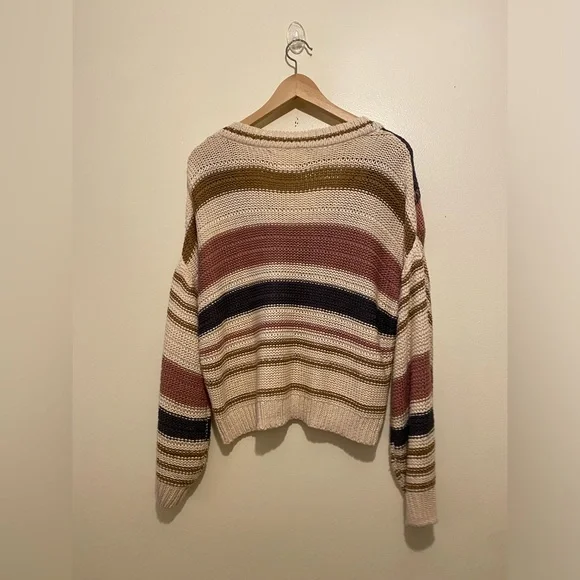 Saltwater LUXE Women's Blue Hailee Sweater V-Neck . Size M - Picture 4 of 8